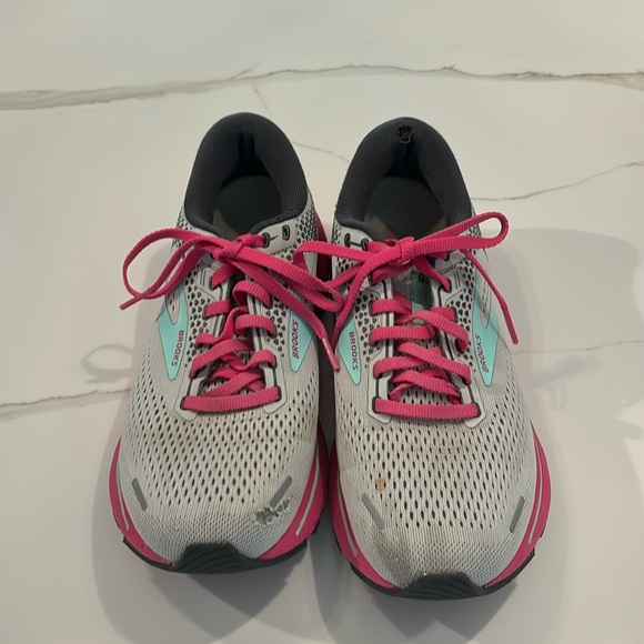 Brooks Women's Ghost 14 Neutral Running Shoe - Picture 2 of 8